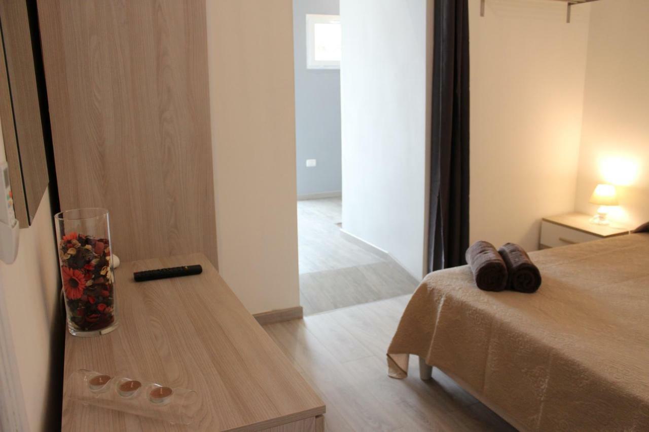 Domus Relax Bed & Breakfast Selva Di Fasano Bagian luar foto