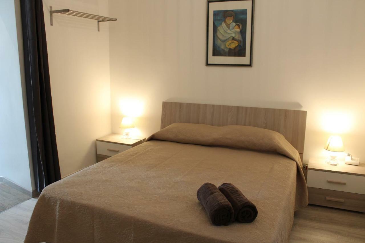 Domus Relax Bed & Breakfast Selva Di Fasano Bagian luar foto